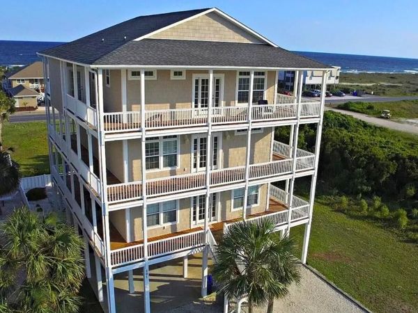 291 W Second St., Ocean Isle Beach, NC 28469