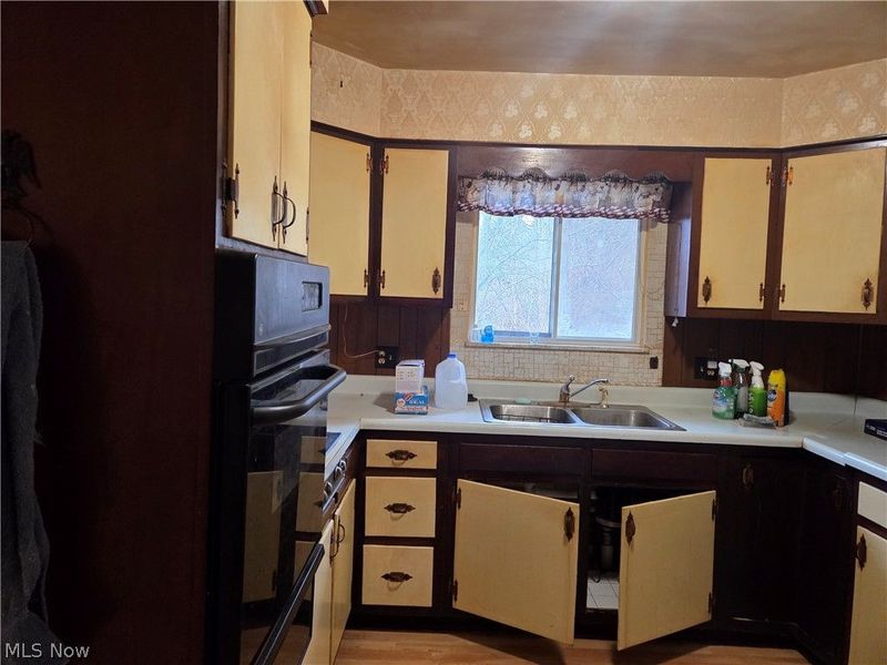 2370 N Cleveland Massillon Road, Akron, OH 44333 Photo 5