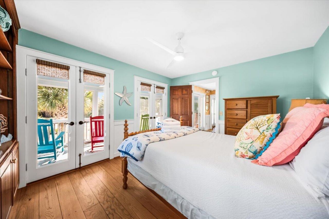 2714 Bayonne Street Photo 11