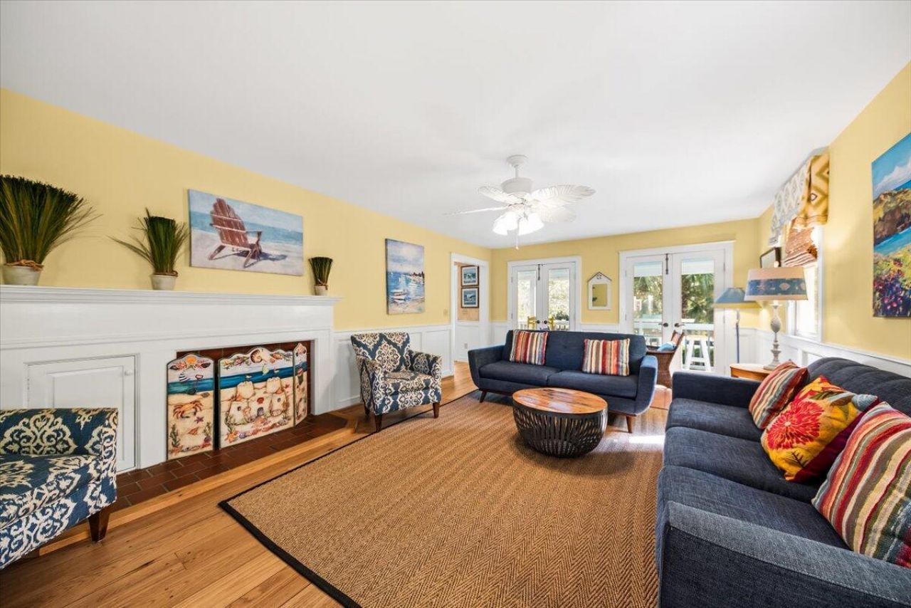 2714 Bayonne Street Photo 9