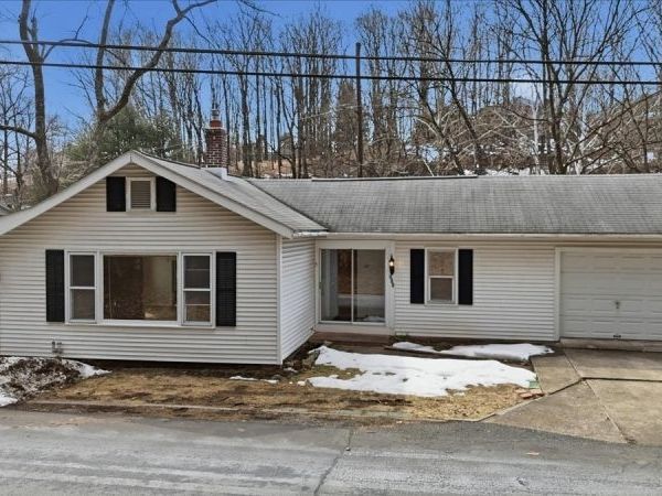 213 York Rd, Milford, NJ 08848