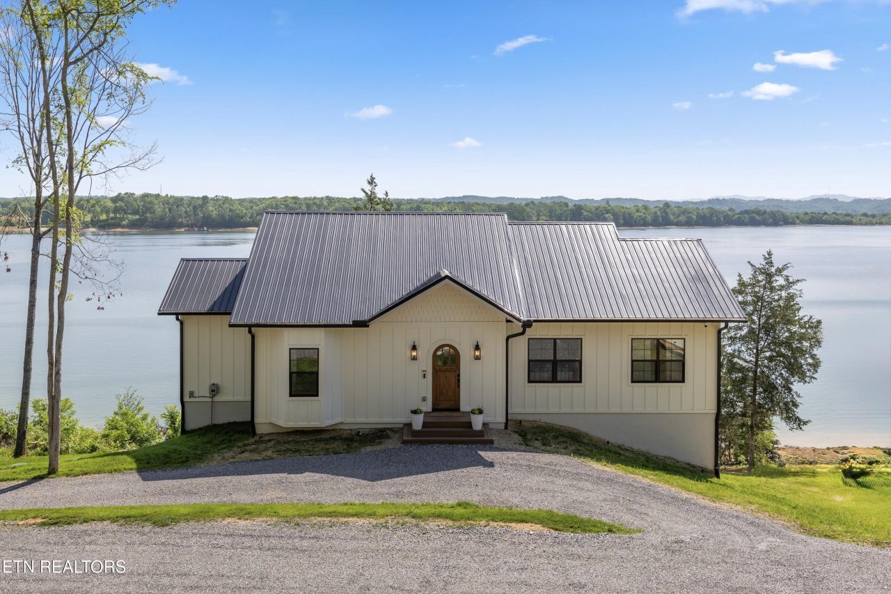 1315 Still Mountain Way, Dandridge, TN 37725 Main Photo