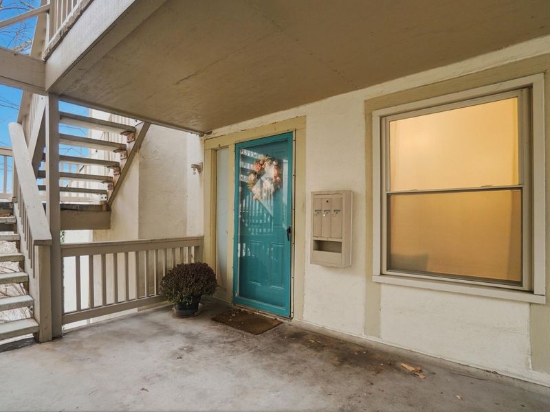1443 Cliff Court, Unit 71, Columbus, OH 43204 Photo 2