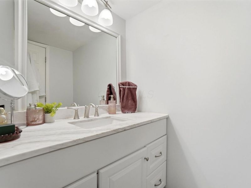 1443 Cliff Court, Unit 71, Columbus, OH 43204 Photo 27