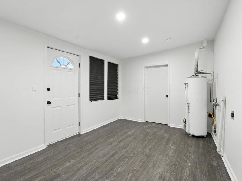 354 Fernhill Avenue, Columbus, OH 43228 Photo 10