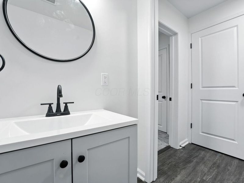 354 Fernhill Avenue, Columbus, OH 43228 Photo 18