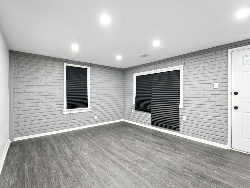 354 Fernhill Avenue, Columbus, OH 43228 Photo 5