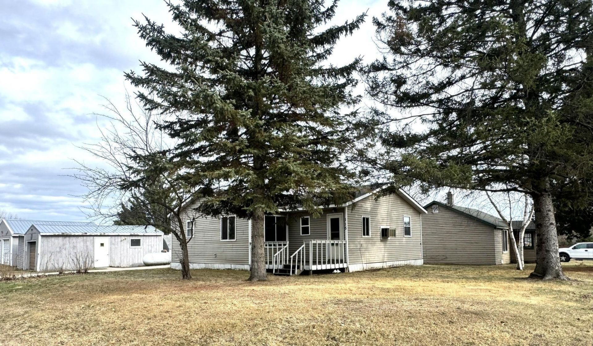 115 1st Street Se, Akeley, MN 56433 Main Photo