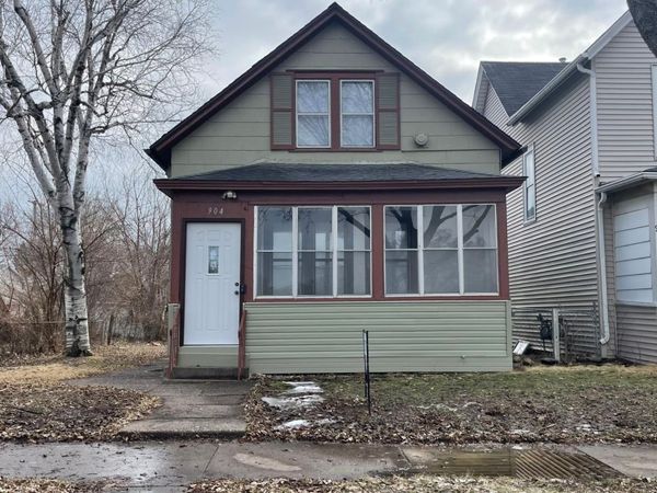 904 Jessamine Avenue E, Saint Paul, MN 55106