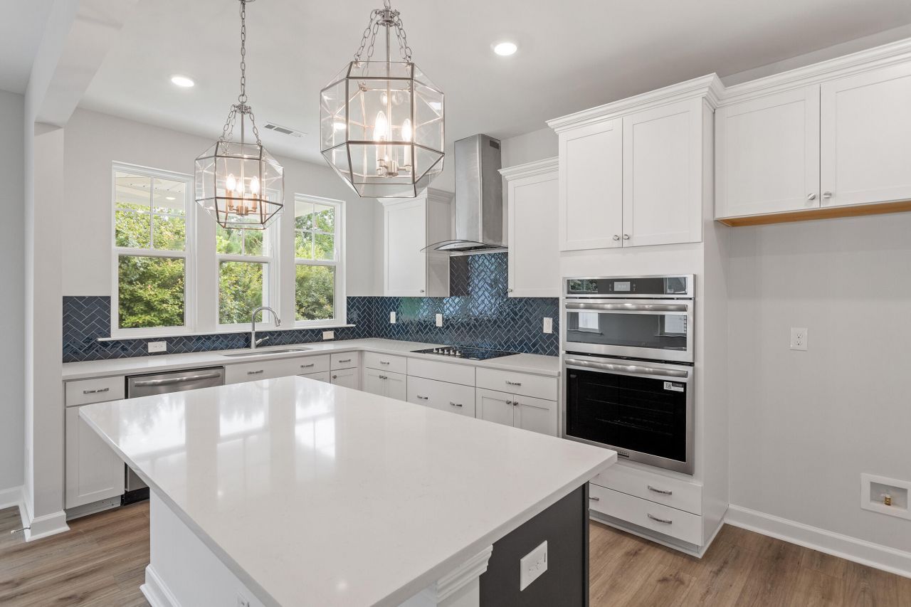 91 Crosswick Street Photo 12