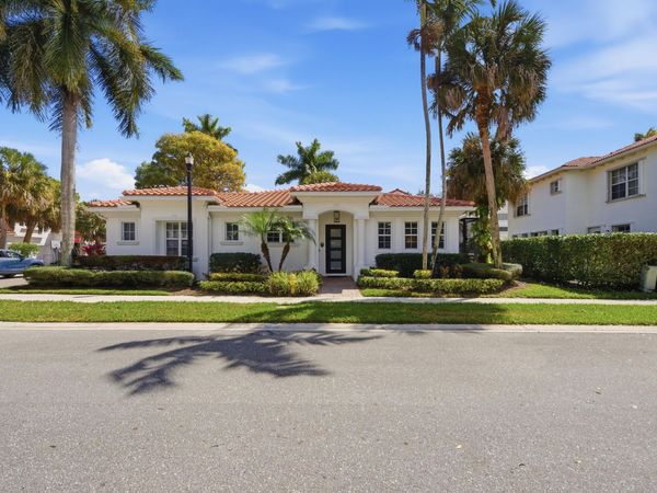 554 Tomahawk Court, Palm Beach Gardens, FL 33410