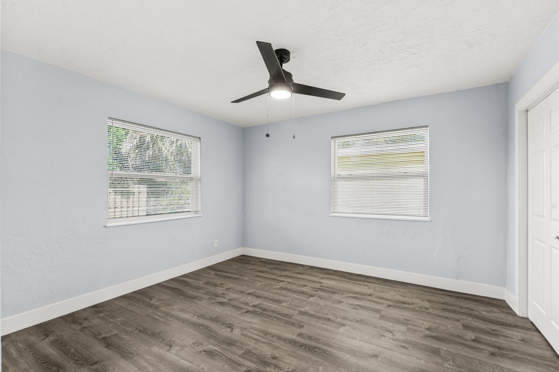 656 W 6th Street, Riviera Beach, FL 33404 Photo