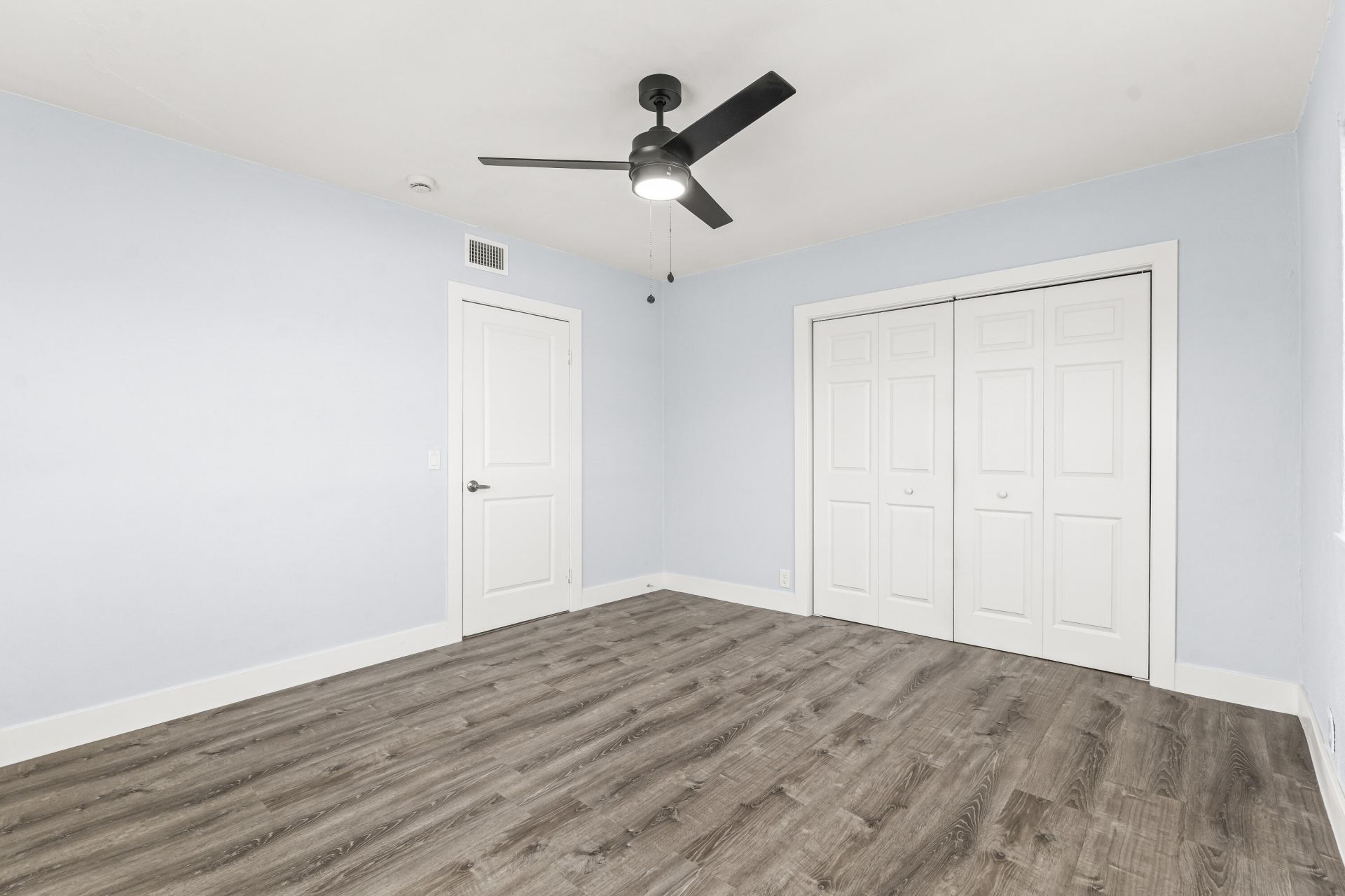 656 W 6th Street, Riviera Beach, FL 33404 Photo