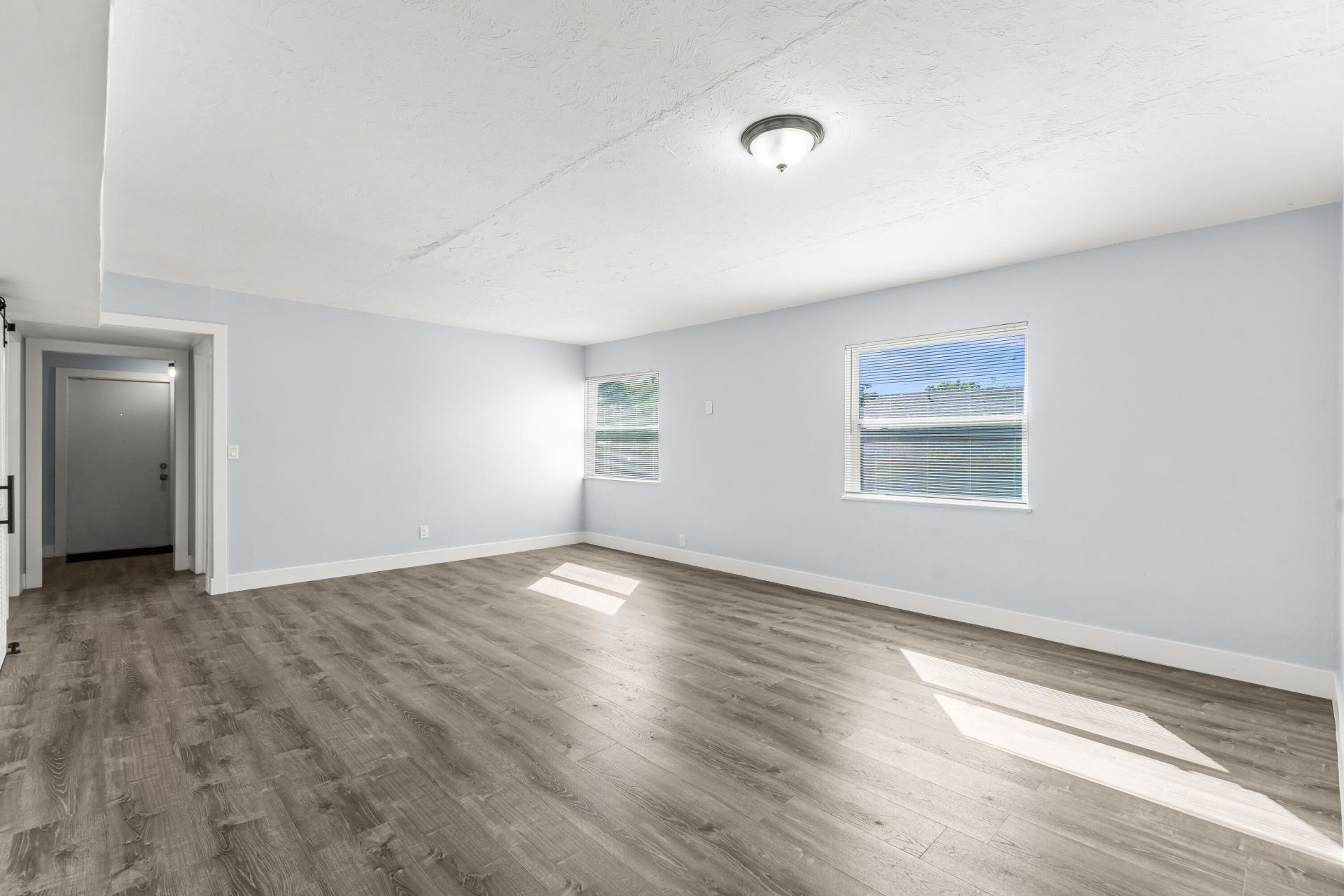 656 W 6th Street, Riviera Beach, FL 33404 Photo