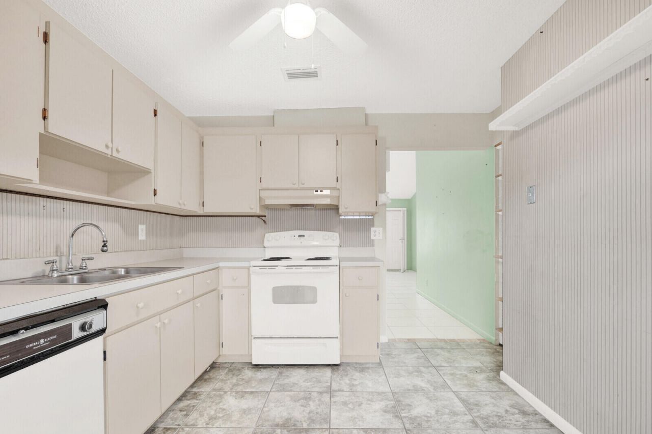 8091 SE Villa Circle, Hobe Sound, FL 33455 Photo