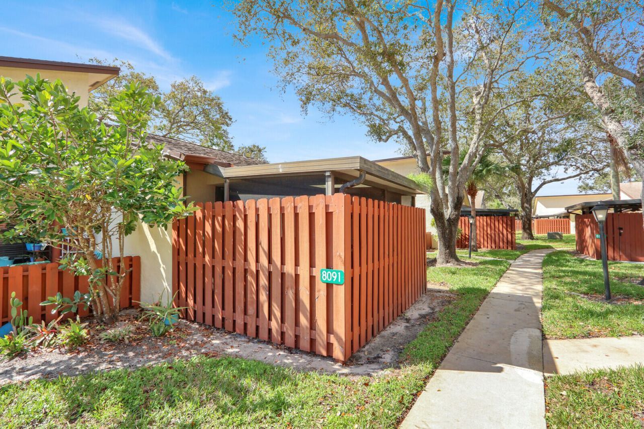 8091 SE Villa Circle, Hobe Sound, FL 33455 Photo