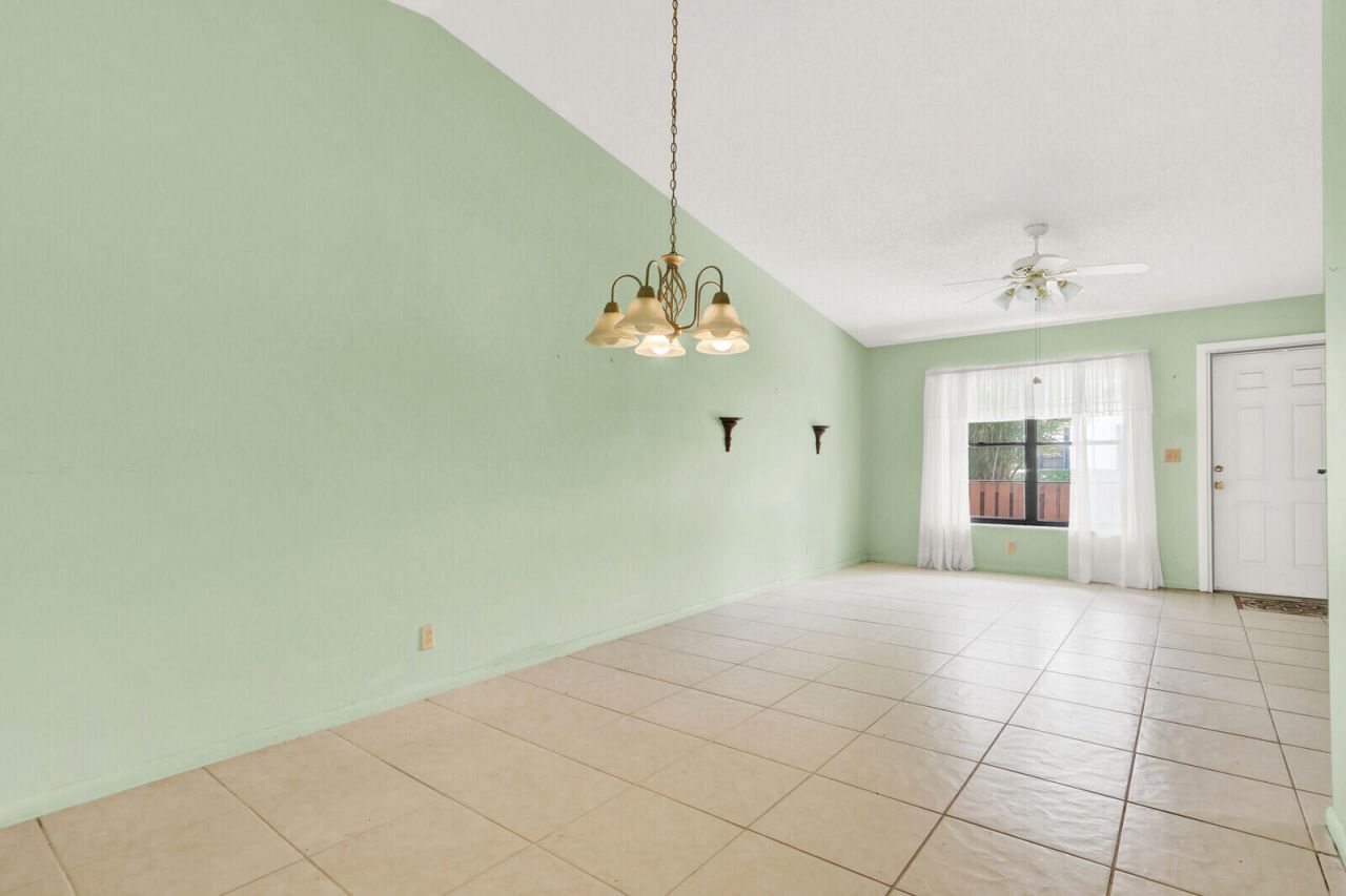 8091 SE Villa Circle, Hobe Sound, FL 33455 Photo