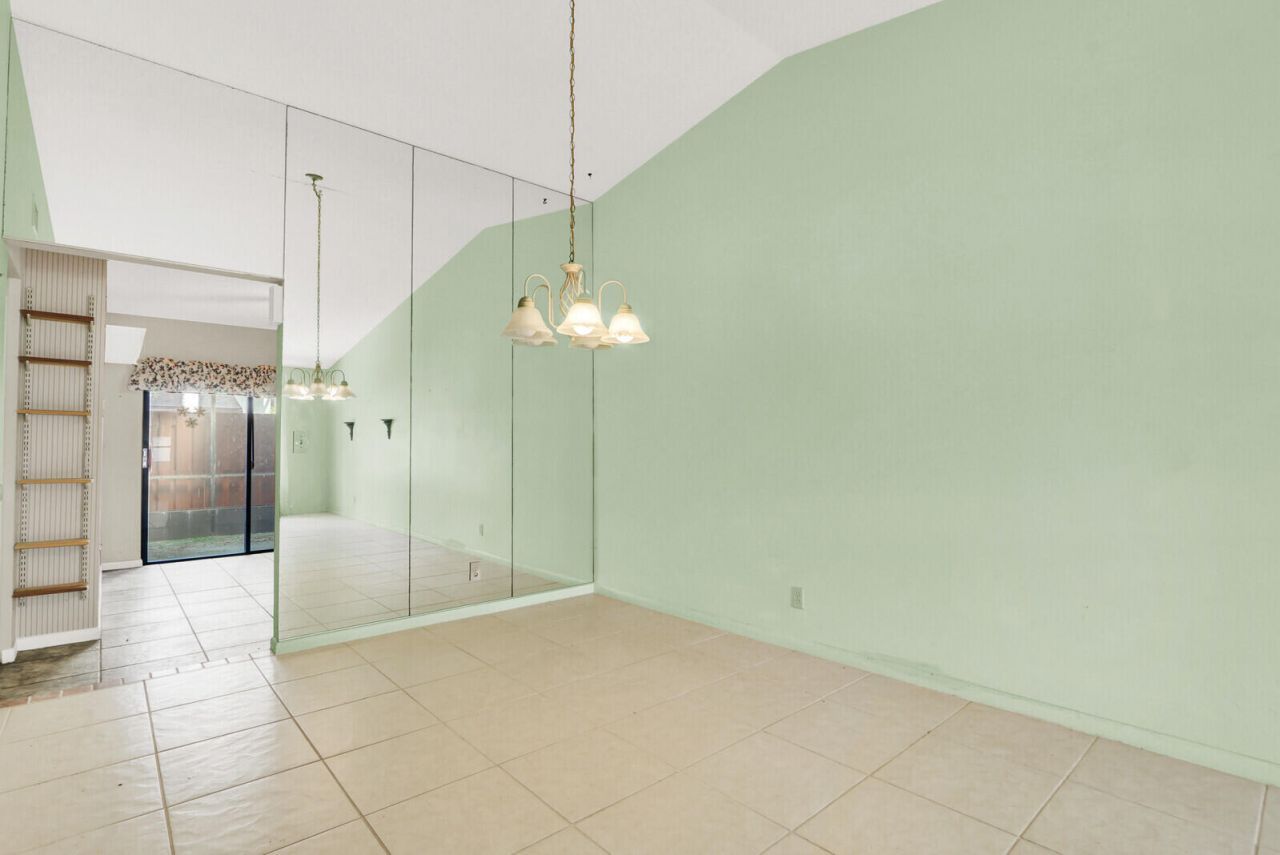 8091 SE Villa Circle, Hobe Sound, FL 33455 Photo