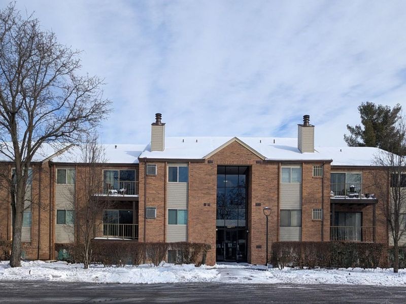 5985 Meadow Creek Drive, Unit 8, Milford, OH 45150 Photo 1