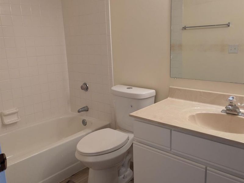 5985 Meadow Creek Drive, Unit 8, Milford, OH 45150 Photo 11