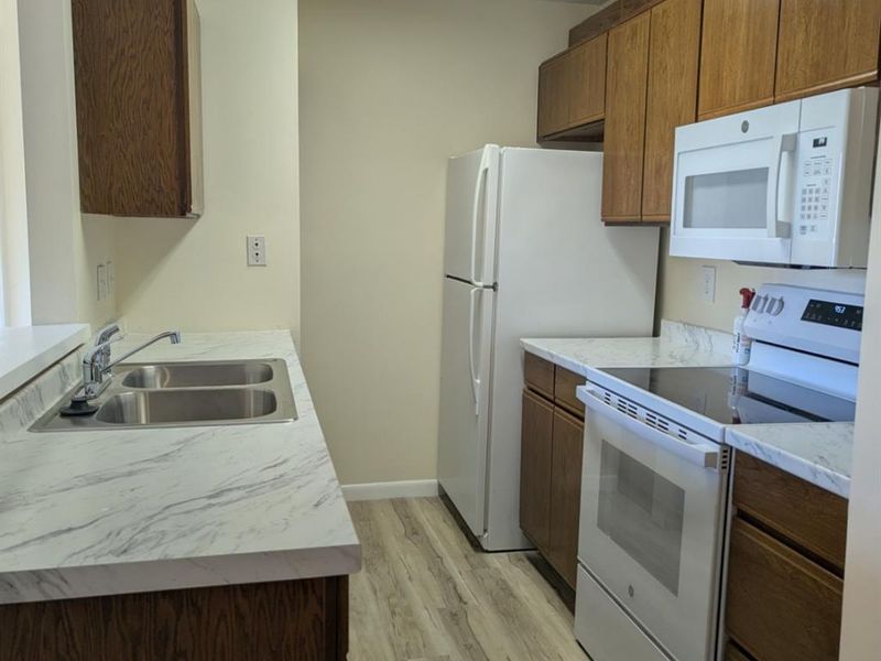 5985 Meadow Creek Drive, Unit 8, Milford, OH 45150 Photo 3