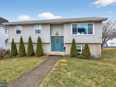 1386 JEFFERSON STREET, HELLERTOWN, PA 18055
