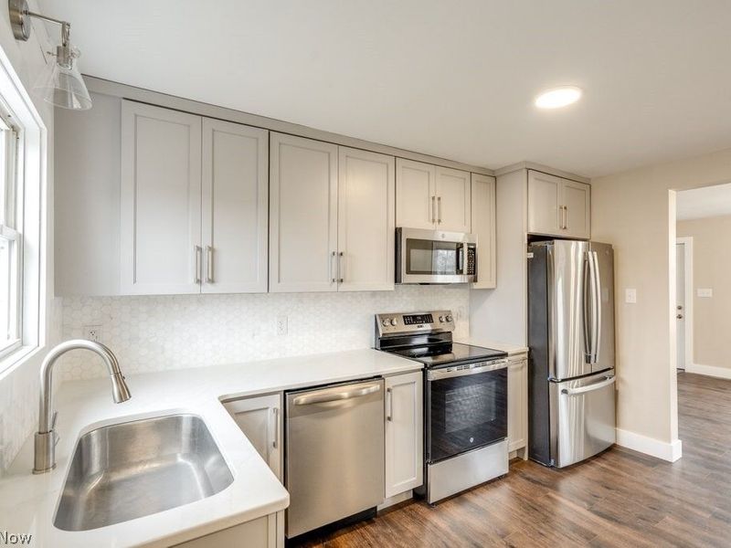 404 Union Avenue, Minerva, OH 44657 Photo 2