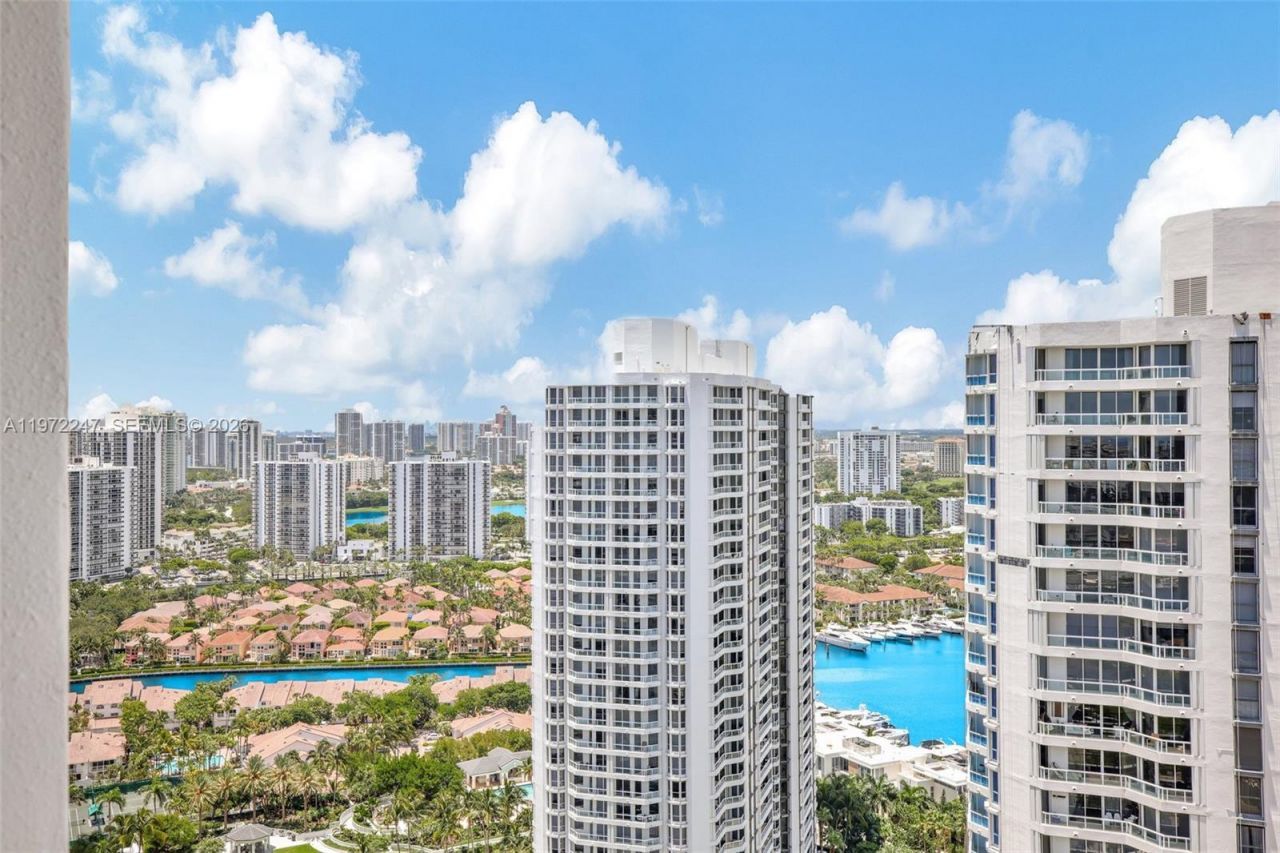 21200 Point Pl, Unit PH 2804, Aventura, FL 33180 Photo