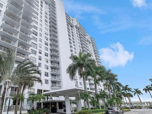 2801 NE 183rd St, Unit 1914W, Aventura, FL 33160