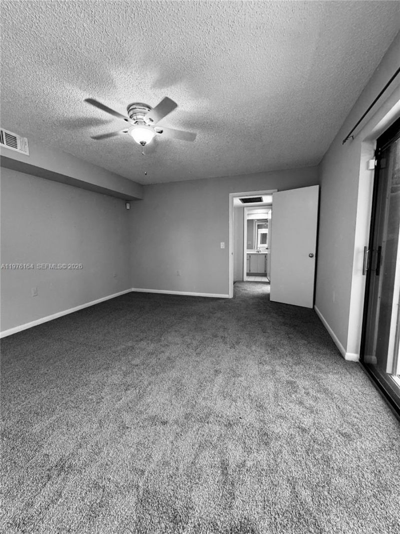 9143d SW 23rd St , Davie, FL 33324 Photo