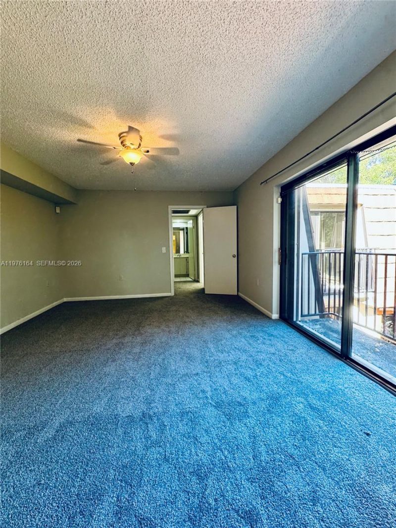 9143d SW 23rd St , Davie, FL 33324 Photo