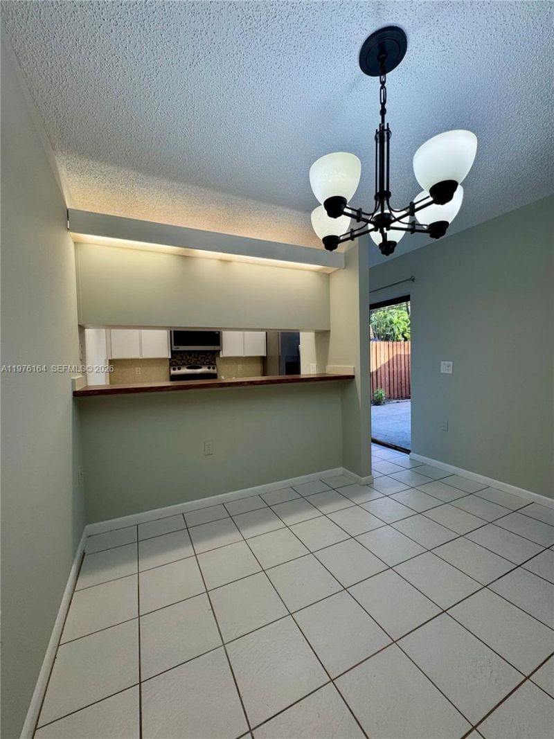 9143d SW 23rd St , Davie, FL 33324 Photo