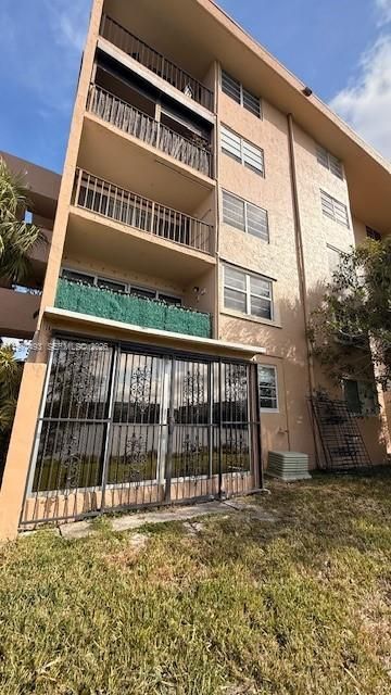 8895 Fontainebleau Blvd, Unit 111, Miami, FL 33172 Photo