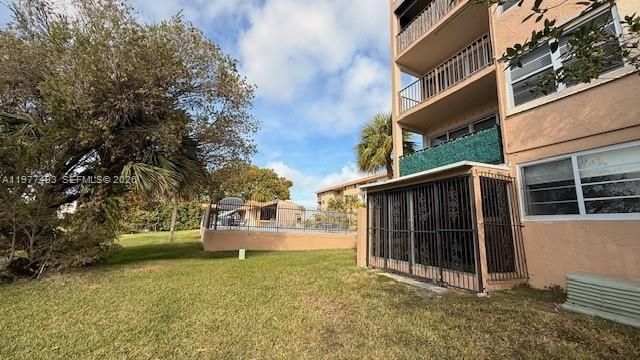 8895 Fontainebleau Blvd, Unit 111, Miami, FL 33172 Photo