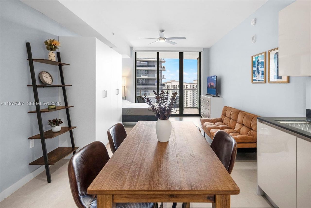 1010 Brickell Ave, Unit 3610, Miami, FL 33131 Photo