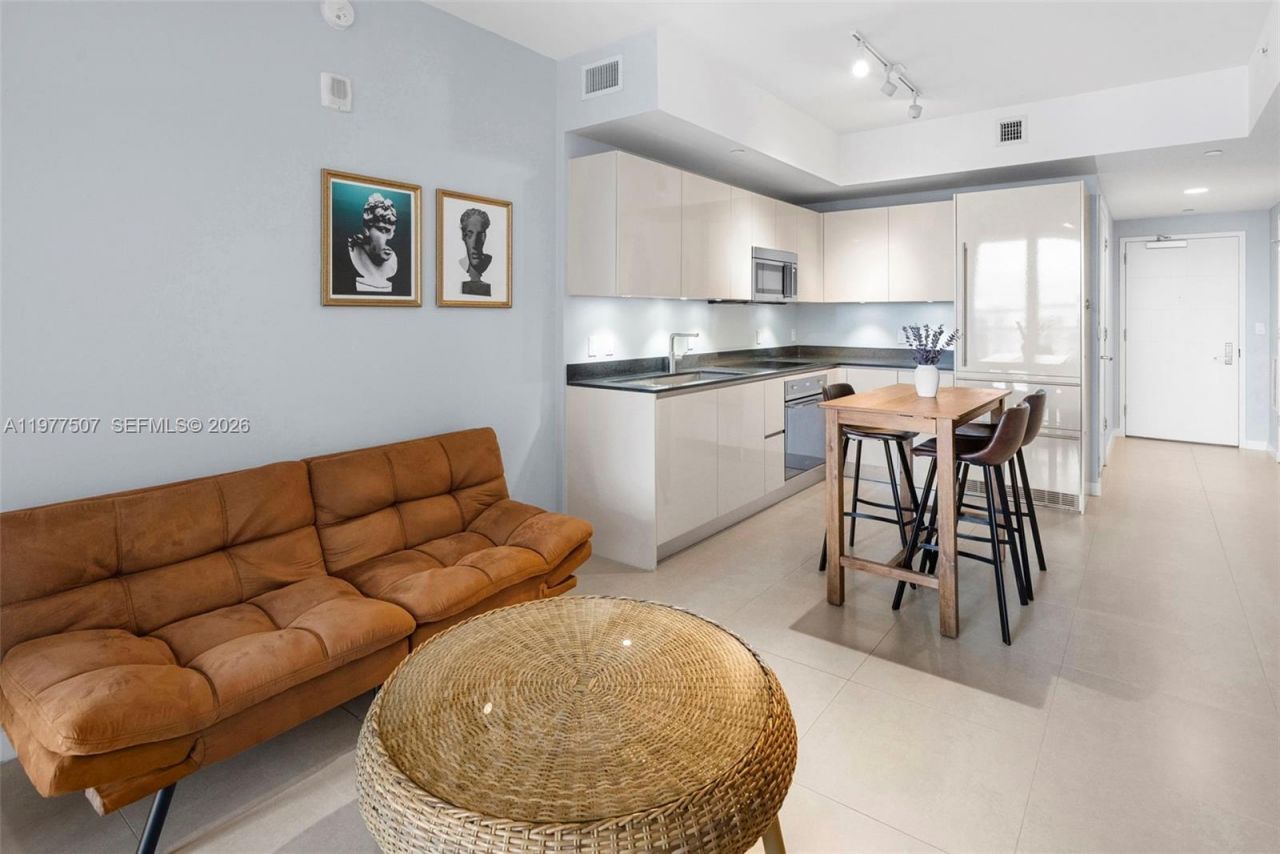 1010 Brickell Ave, Unit 3610, Miami, FL 33131 Photo