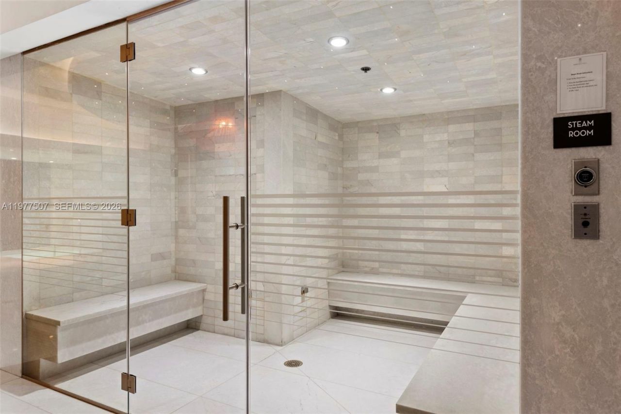 1010 Brickell Ave, Unit 3610, Miami, FL 33131 Photo