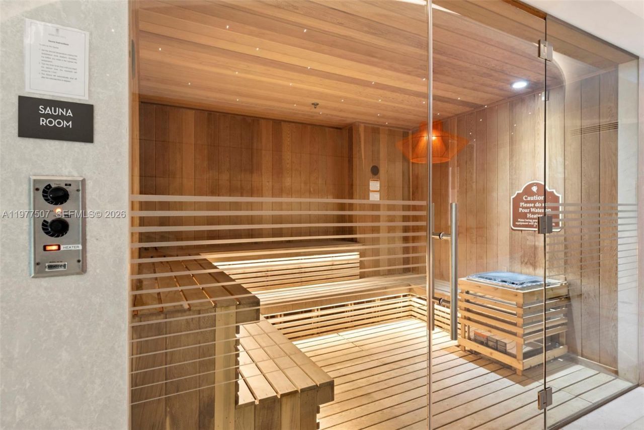 1010 Brickell Ave, Unit 3610, Miami, FL 33131 Photo