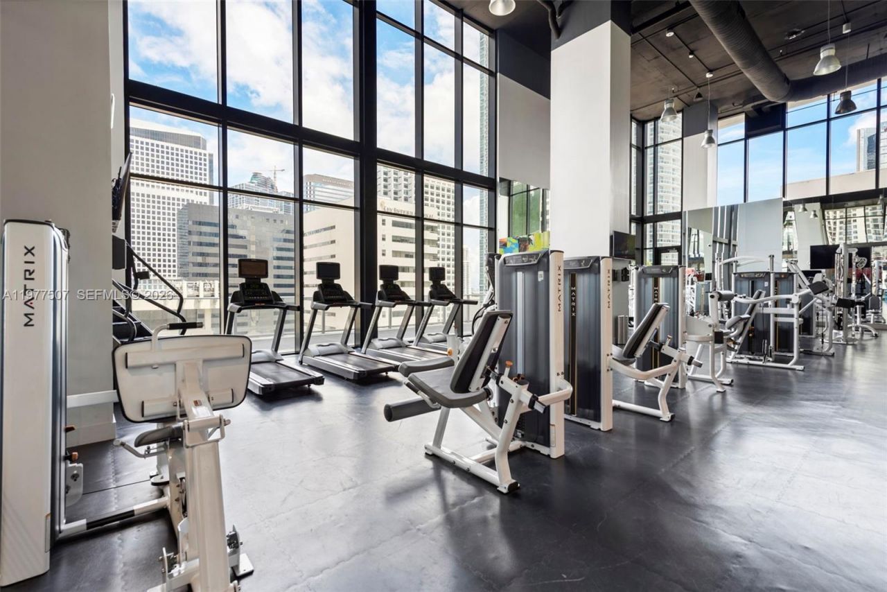 1010 Brickell Ave, Unit 3610, Miami, FL 33131 Photo