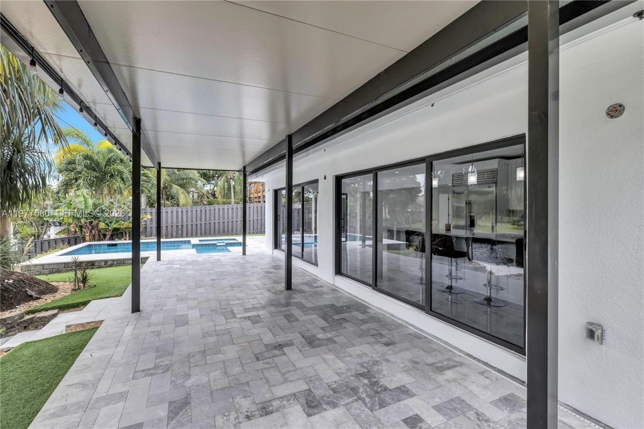 1608 SW 5th Ct, Fort Lauderdale, FL 33312 Photo