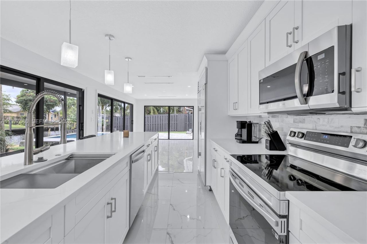 1608 SW 5th Ct, Fort Lauderdale, FL 33312 Photo