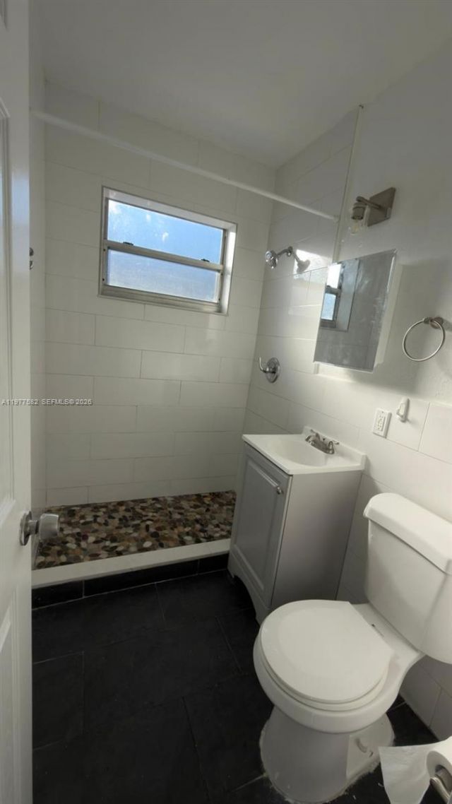 326 NW 97th St , Unit 326, Miami, FL 33150 Photo