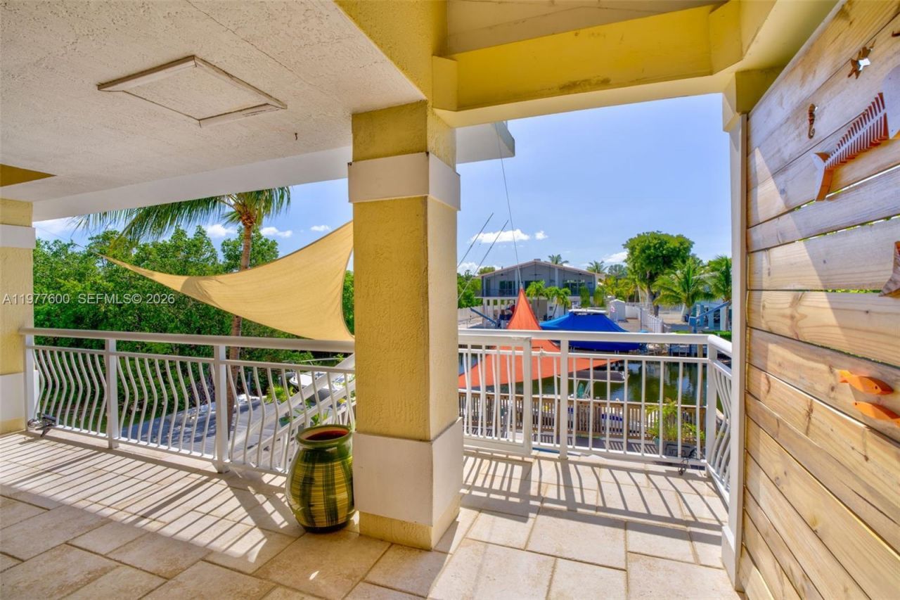 894 Ellen Dr, Key Largo, FL 33037 Photo
