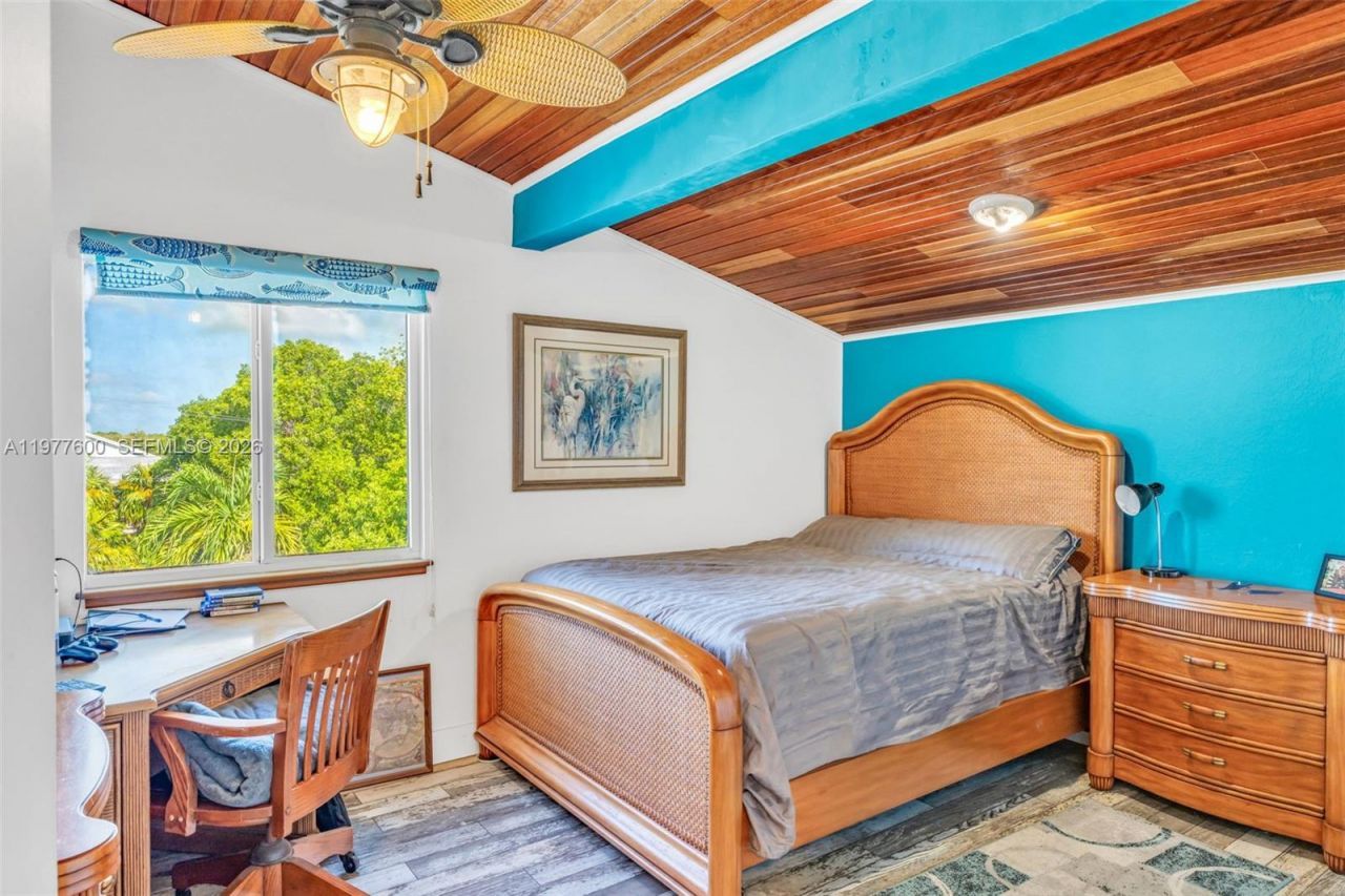 894 Ellen Dr , Key Largo, FL 33037 Photo