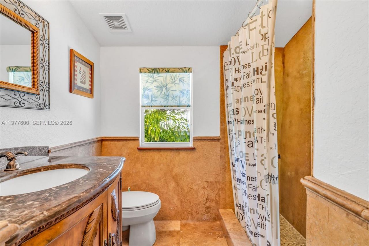 894 Ellen Dr, Key Largo, FL 33037 Photo