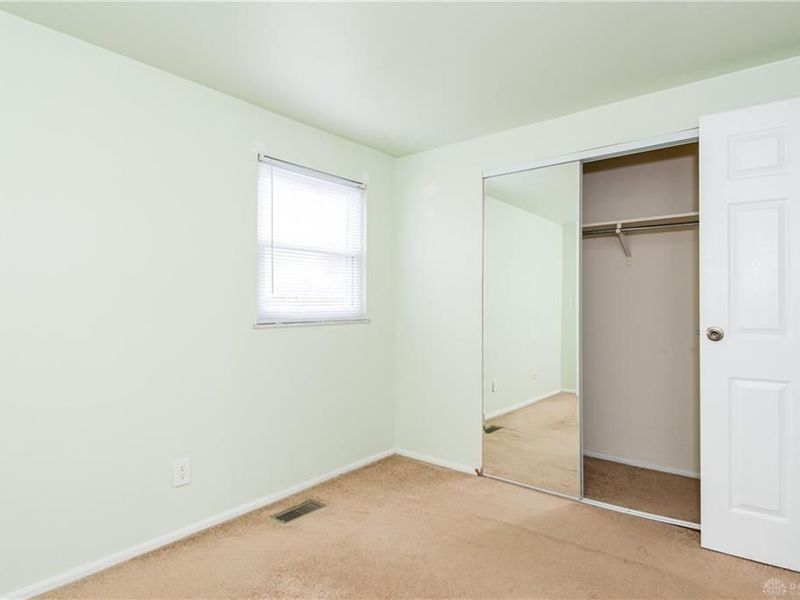 109 Tulip Drive, West Carrollton, OH 45449 Photo 12