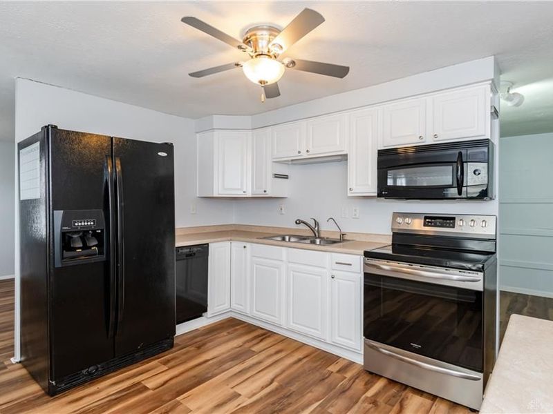 109 Tulip Drive, West Carrollton, OH 45449 Photo 6