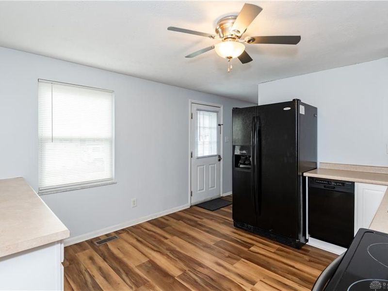 109 Tulip Drive, West Carrollton, OH 45449 Photo 8