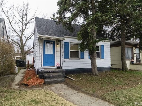 881 Garfield Avenue, Lincoln Park, MI 48146