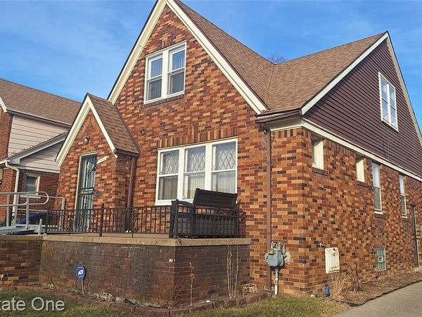 15094 Strathmoor Street, Detroit, MI 48227